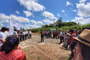 Christian Castro Bello inaugura Camino a San Juan Bautista Sancabchen