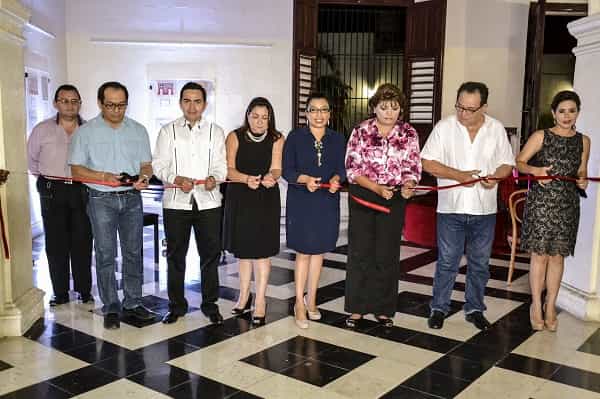 exposición “Contrastes y Rincones Citadinos, Campeche”