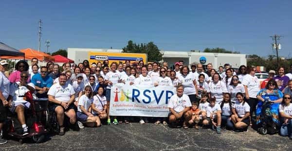 Alumnas de Fisioterapia de la UAC participan en programa médico de ayuda a damnificados por huracán Harvey en Houston