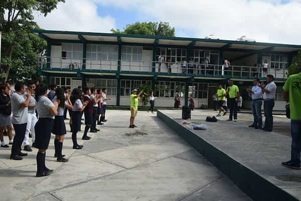 (INDECAM); entregó un kit de activación física tipo “Crossfit” en el Conale